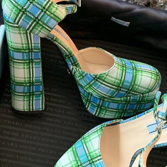 Prada
Plaid Ankle-Strap Platform Pumps brand new in box. Authentic size 40 - Picture 9 of 12